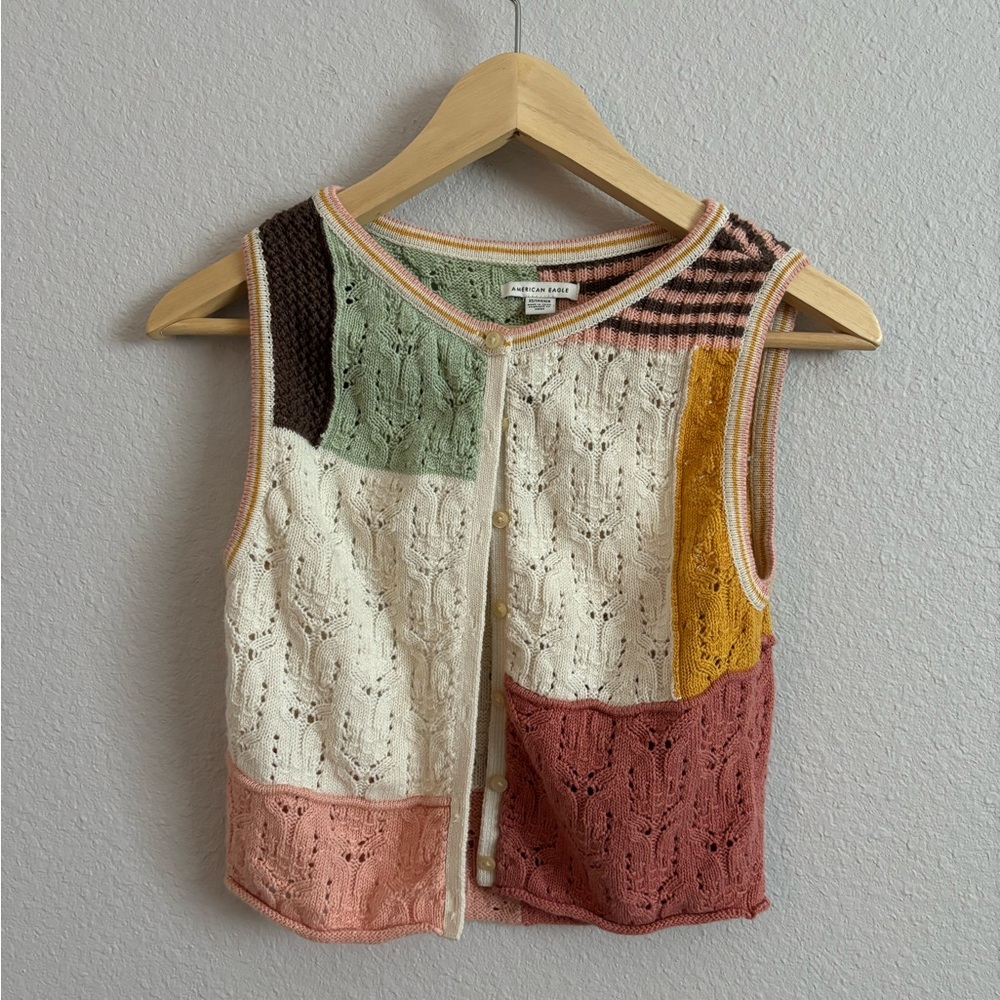 American Eagle XS colorful sweater vest